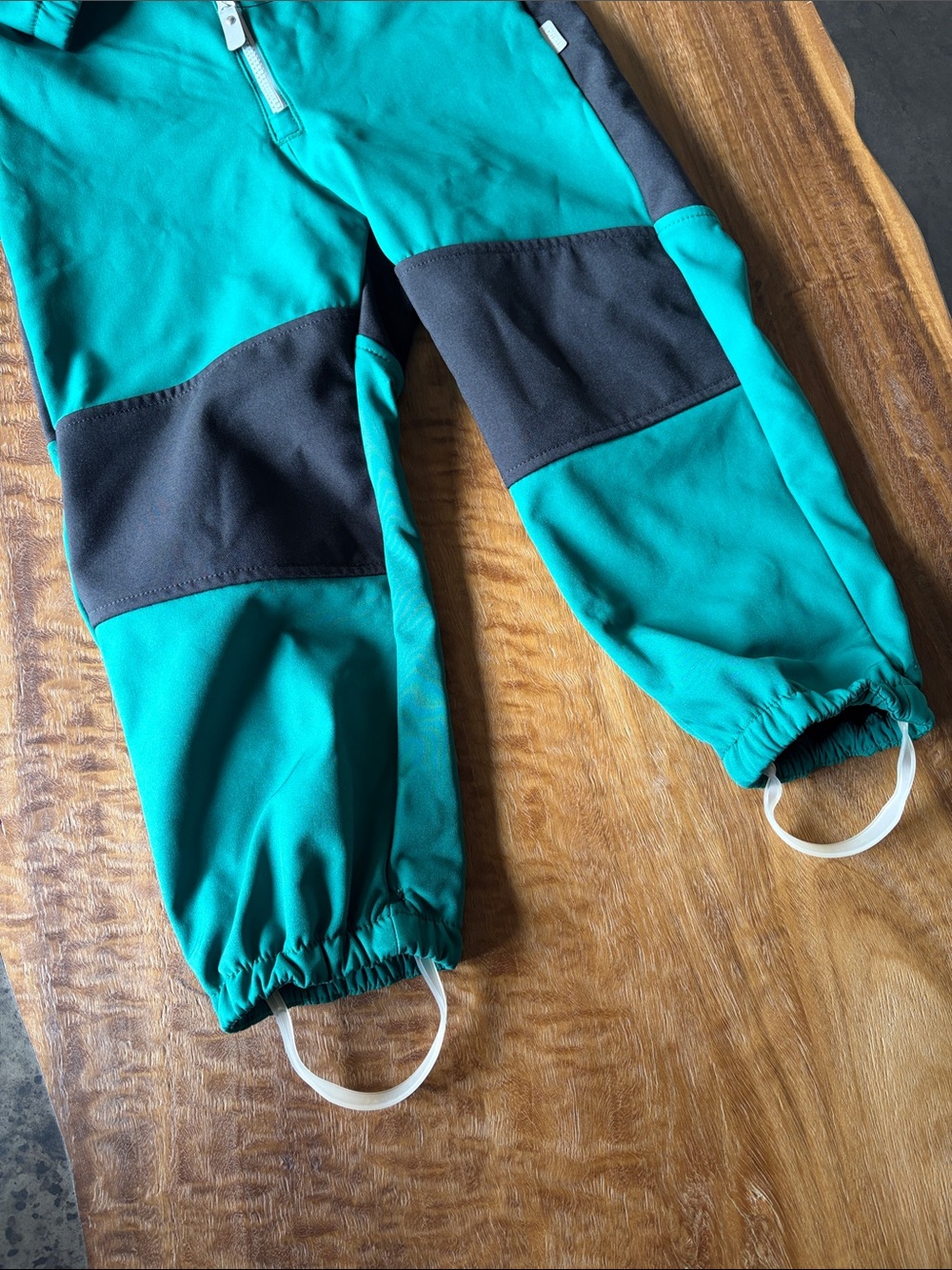 reima
Softshell Water-Repellent
Outdoor Jumpsuit - Nurmes - Picture 6 of 6